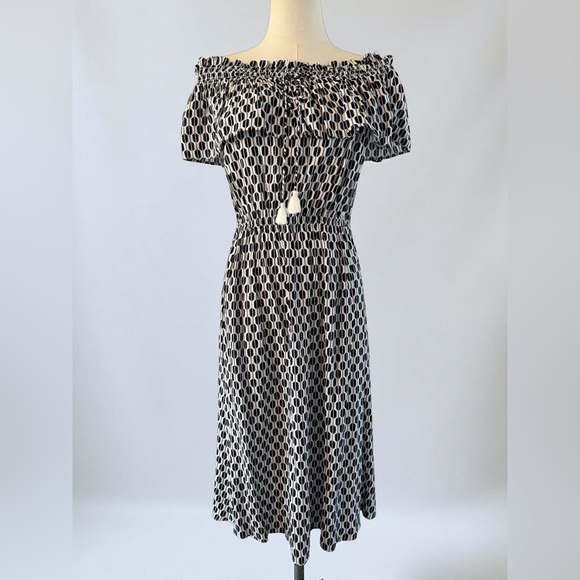Kate Spade Black and White Geometric Print Off-Shoulder Midi Dress Size Small - Picture 2 of 7